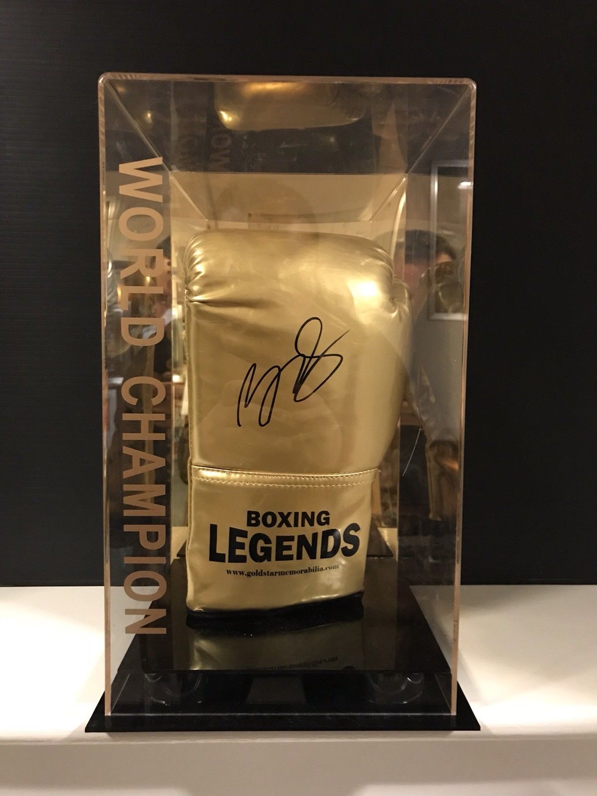 Billy Joe Saunders Hand Signed Boxing Glove In a Display Case | Gold ...