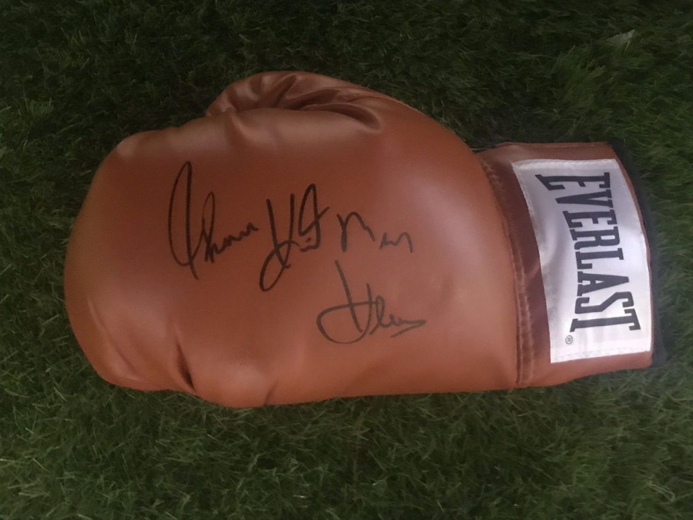 Tommy Hearns The Hitman Hand Signed Boxing Glove AFTAL PHOTO PROOF COA