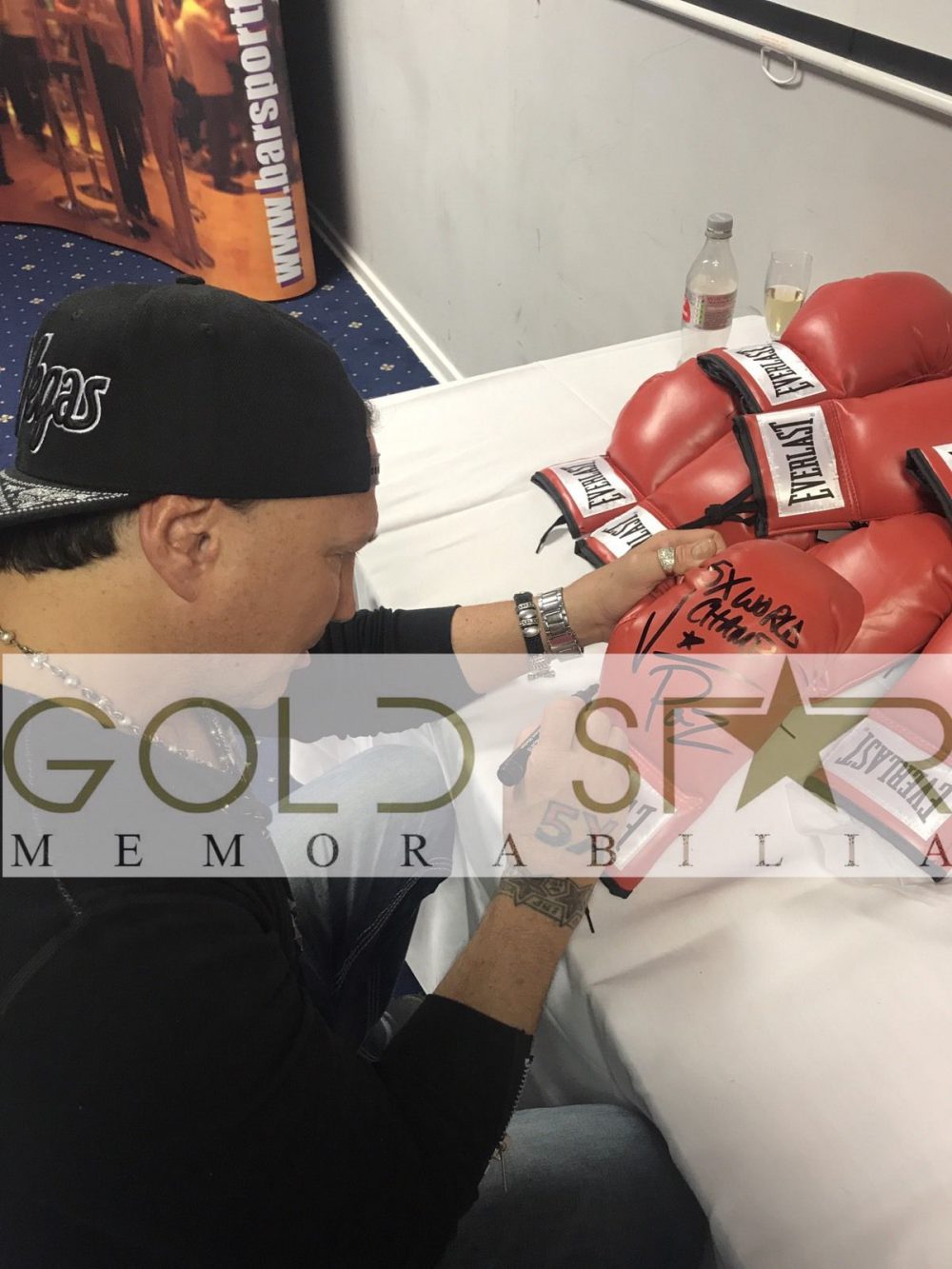 Vinny Paz Pazienza Hand Signed Boxing Glove 5x World Champion RARE COA