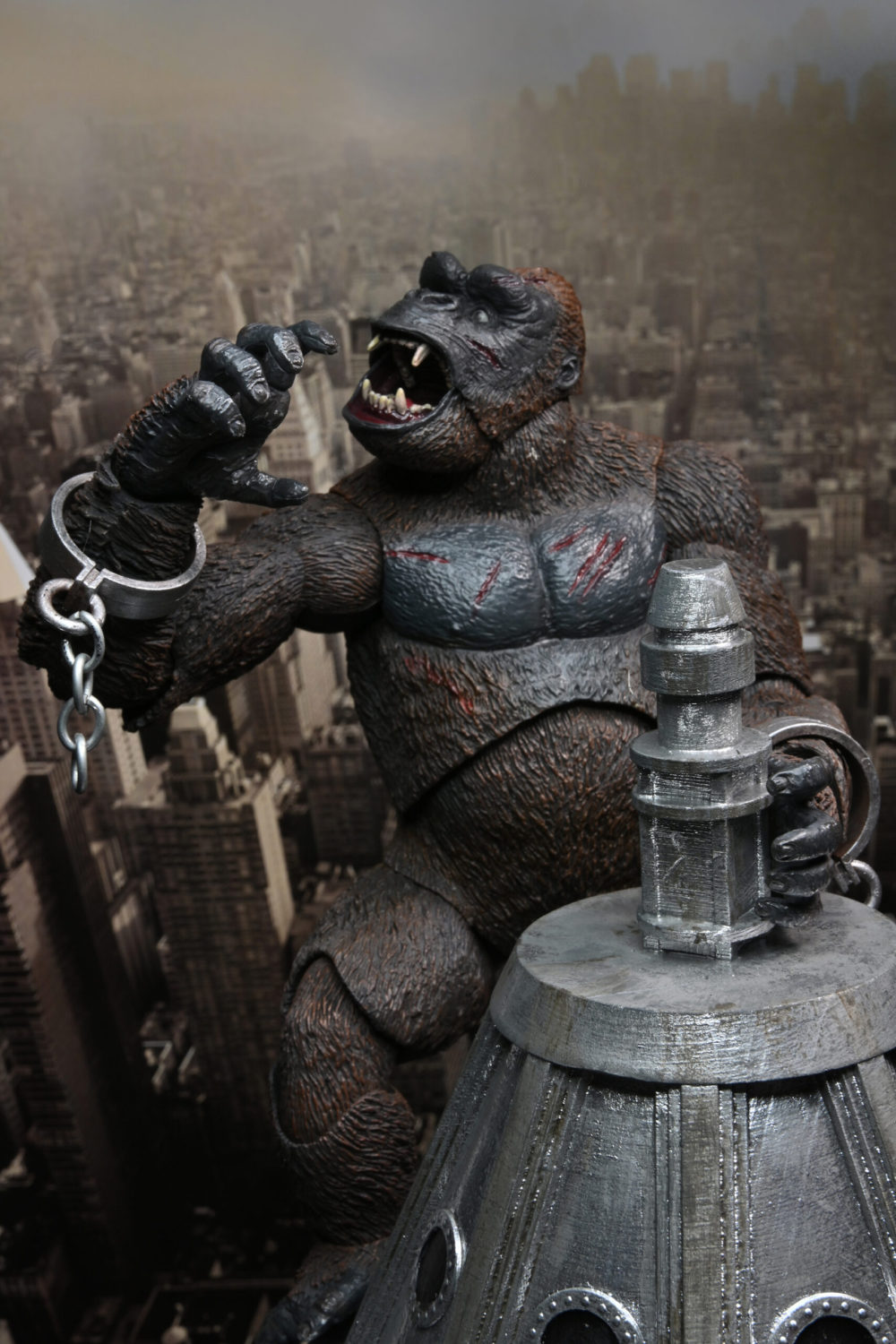 Neca - King Kong – 7” Scale Action Figure – Ultimate King Kong (Concrete Jungle) - Image 5